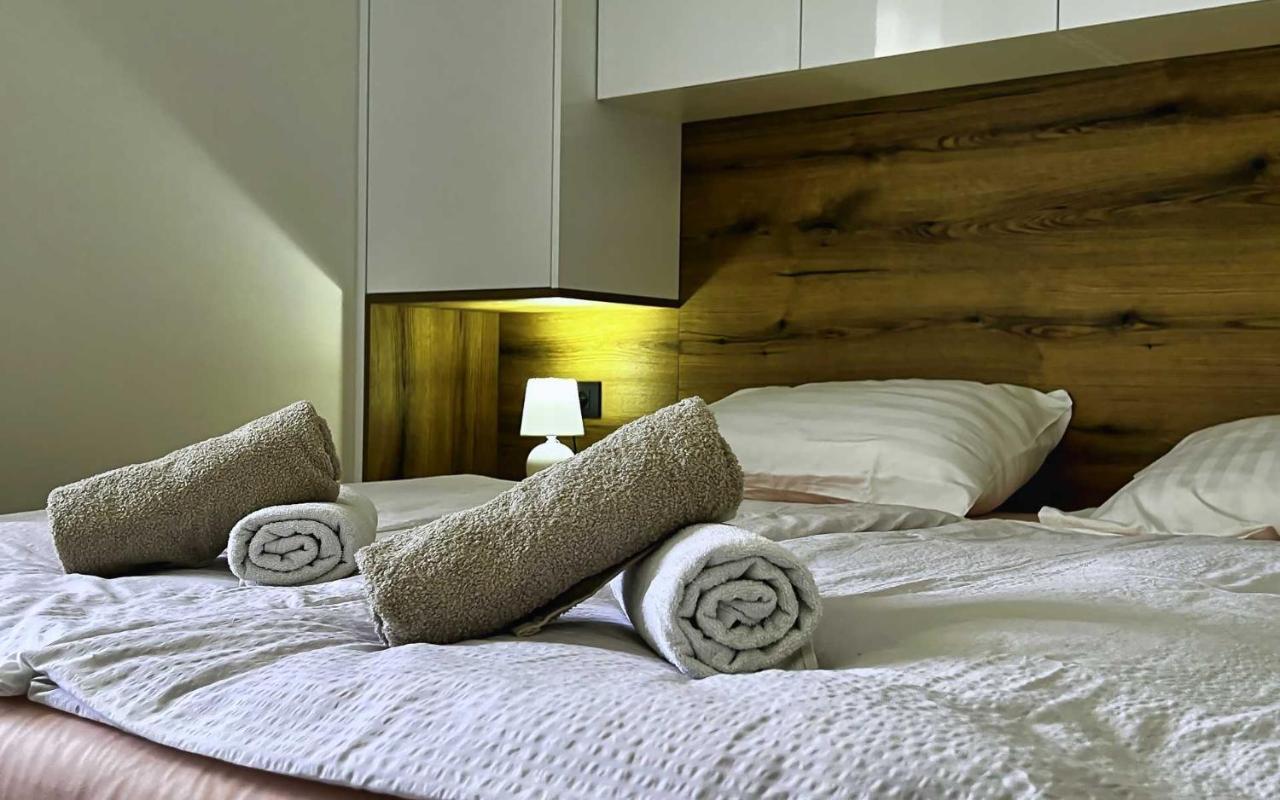 Plavi Val Apartments Tribunj  Ngoại thất bức ảnh