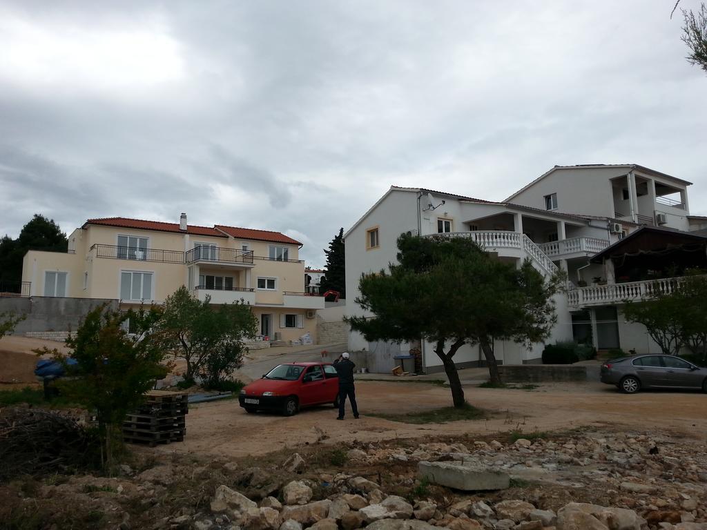 Plavi Val Apartments Tribunj  Ngoại thất bức ảnh